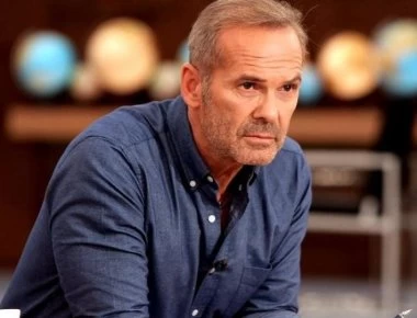 Το λιτό σχόλιο του Πέτρου Κωστόπουλου για το γάμο Μπαλατσινού- Κικίλια (βίντεο)